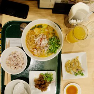 T's TanTan Golden Ramen