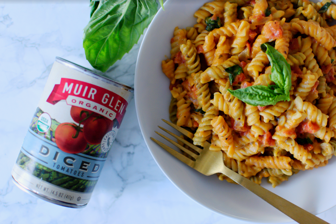 One Pot Tomato Basil Pasta