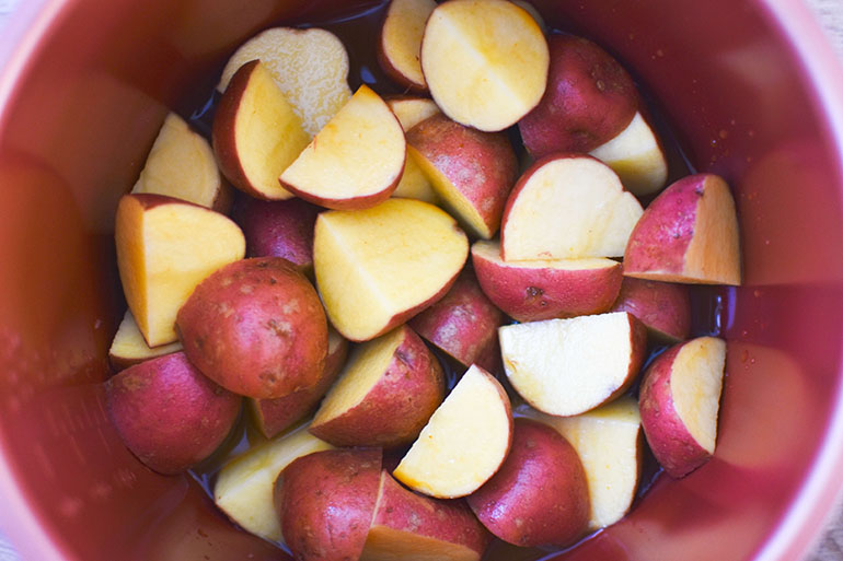 Instant Pot Garlic Herb Potatoes