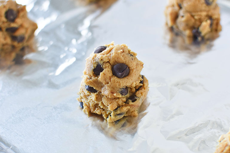 Easy Vegan Salted Chocolate Chip Cookies