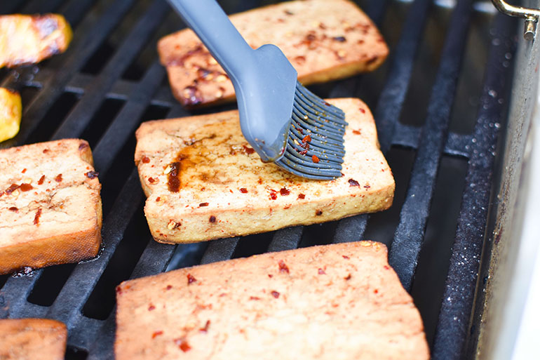 Easy Sweet and Spicy Teriyaki Grilled Tofu