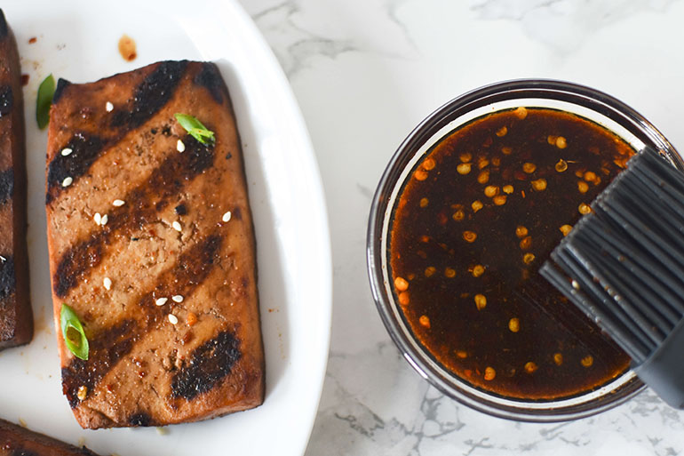 Easy Sweet and Spicy Teriyaki Grilled Tofu