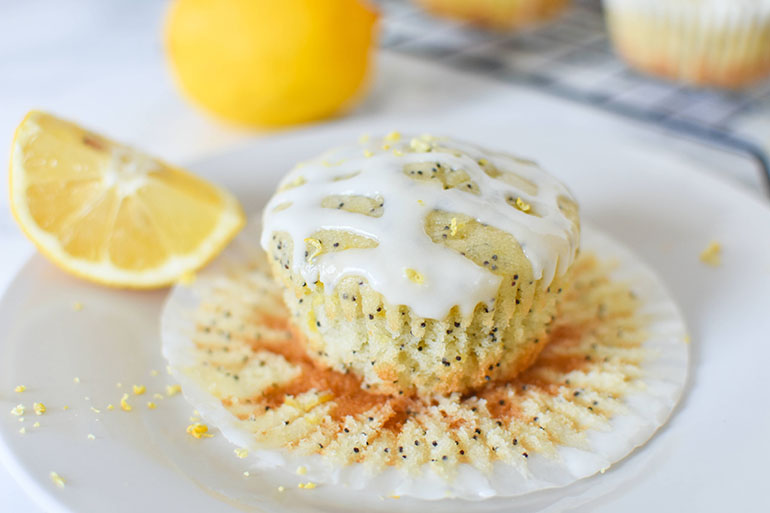 Easy Vegan Lemon Poppy Seed Muffins
