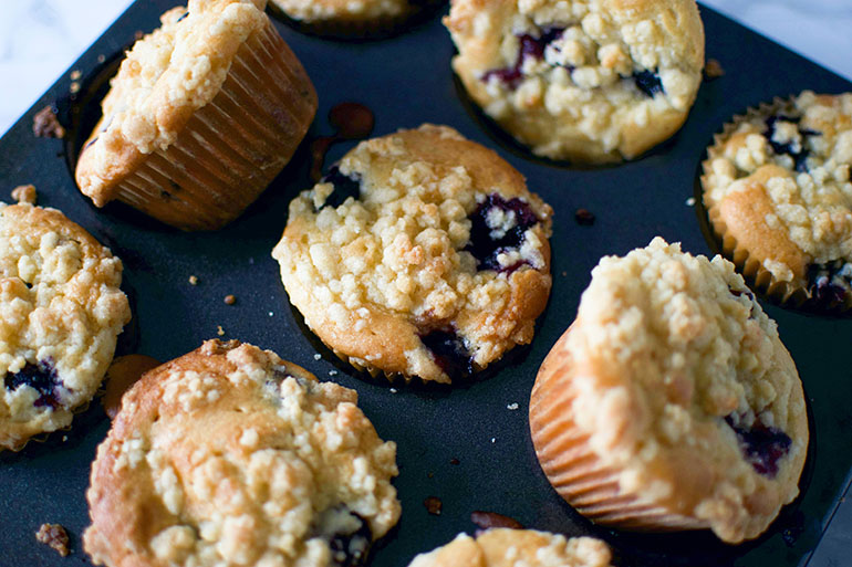 Vegan Streusel Blueberry Muffins