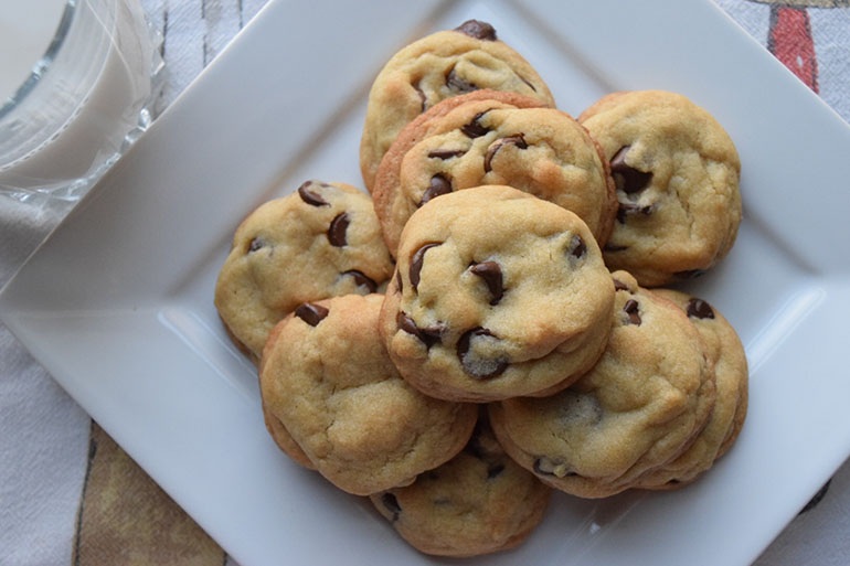 Vegan Chocolate Chip Cookies