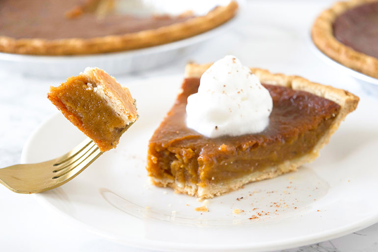 Easy Vegan Sweet Potato Pie | I Can You Can Vegan ICanYouCanVegan