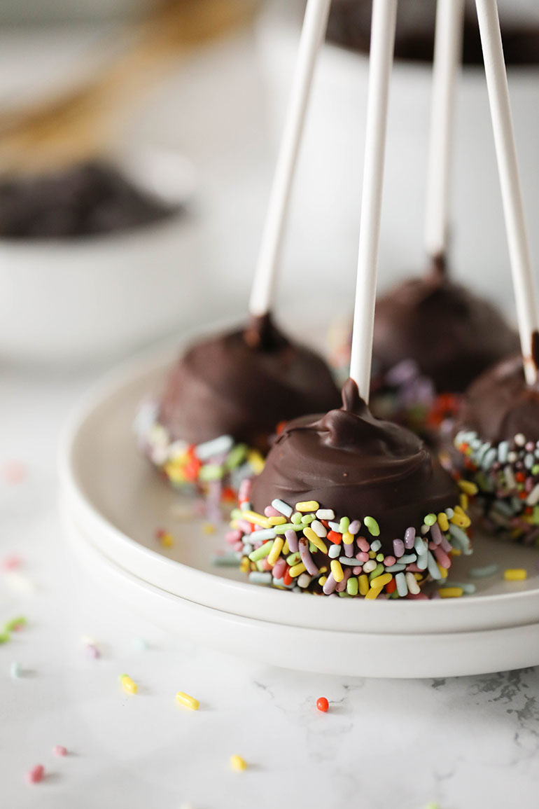 Vegan Cookie Dough Pops