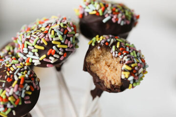 Vegan Cookie Dough Pops