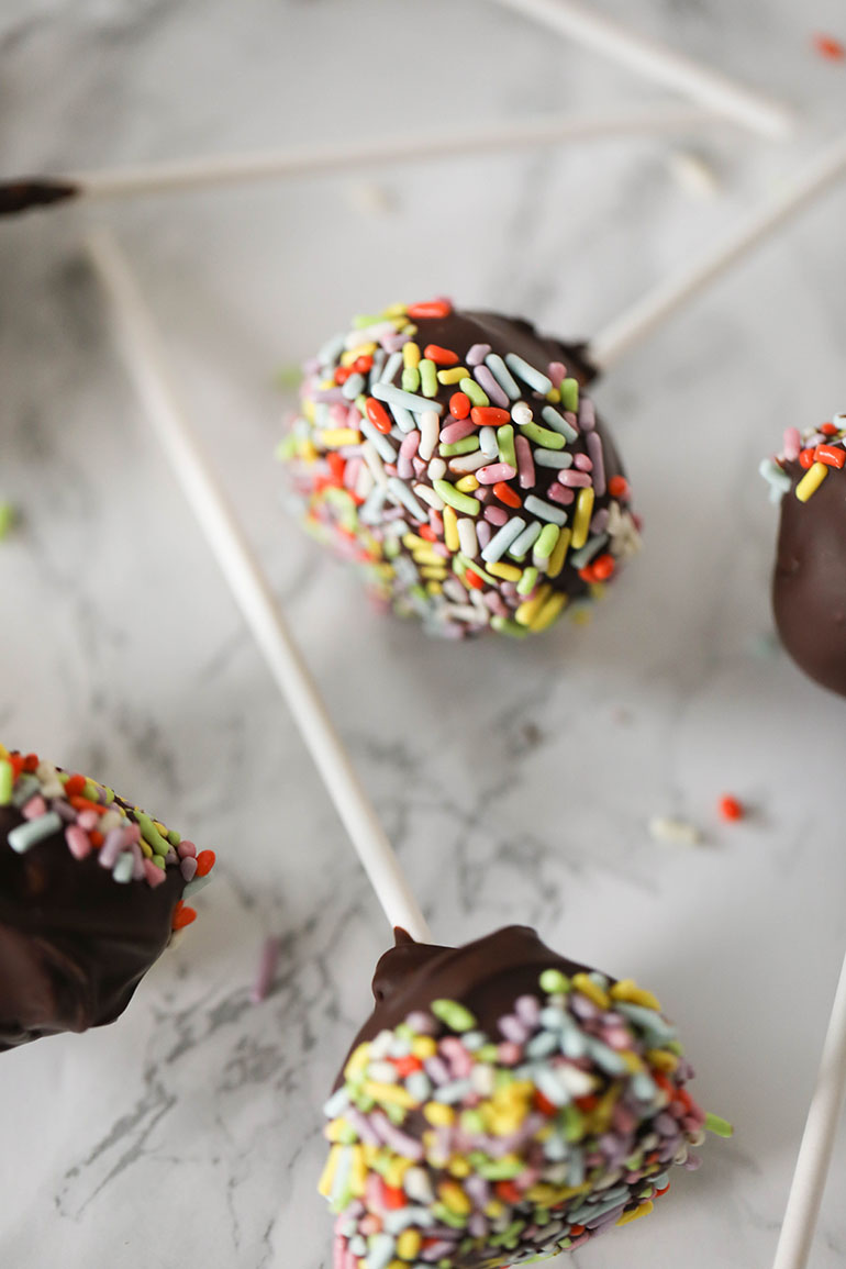 Vegan Cookie Dough Pops