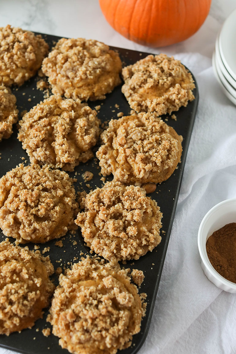 Vegan Cream Cheese Pumpkin Muffins