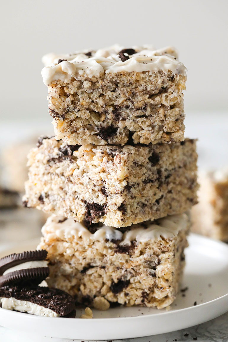 Vegan Oreo Rice Crispy Treats stack