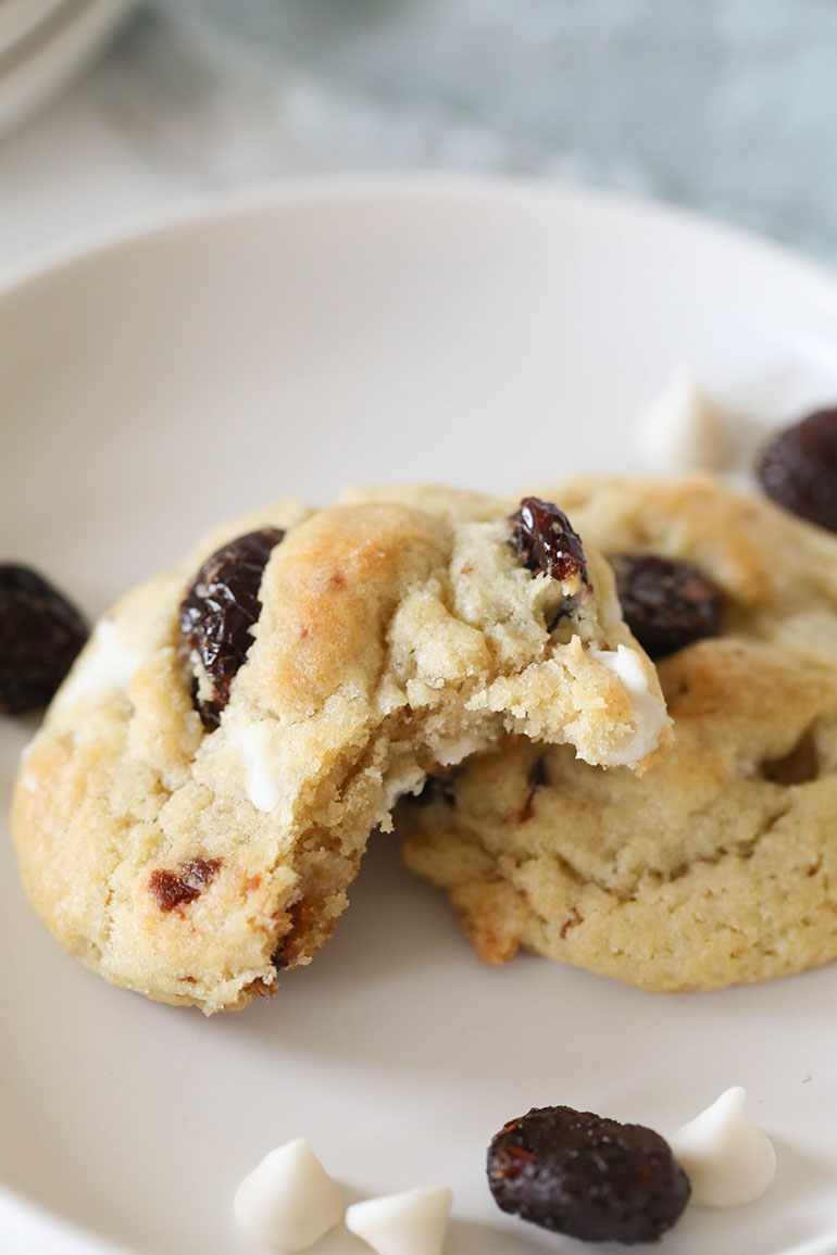 Easy Vegan White Chocolate Chip Cranberry Cookies