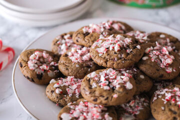 Vegan Peppermint Chocolate Chip Cookies