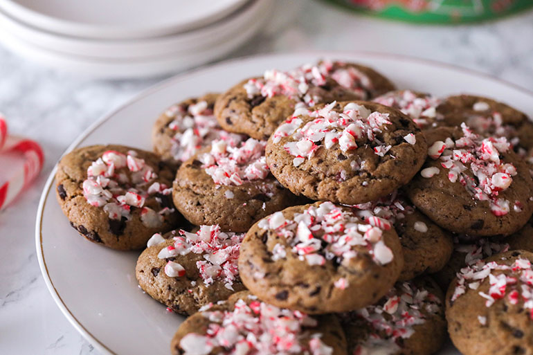 Easy Vegan Peppermint Chocolate Chip Cookies
