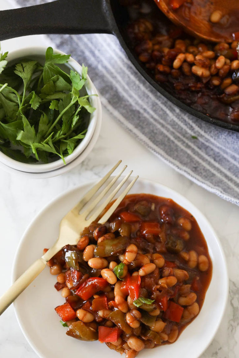 Easy Vegan BBQ Baked Beans in the plate