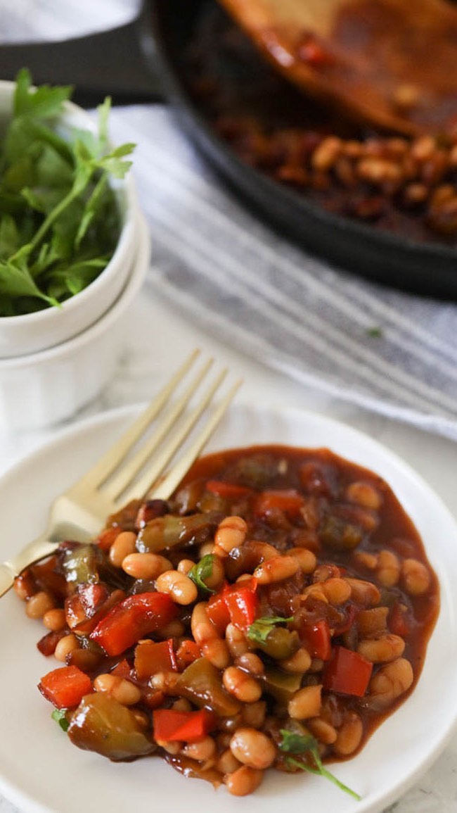 Baked beans at every function— YAY or NAY?

This recipe is just like my dad made growing up. Every bite is nostalgic for me, which is why I’m so happy I was able to successfully veganize it to share with y’all.

Add some vegan ground beef to level these up!👌🏾

➡️ Tap “view shop” to get the ingredients for this recipe delivered to your house (first order is FREEEEE!)

Hit the link in my bio for the full video + recipe!
https://youtu.be/Qwvq6qj_QbI