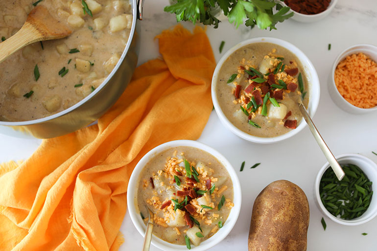 Creamy Vegan Baked Potato Soup